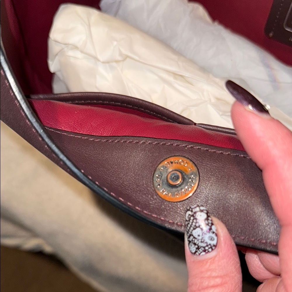 Coach Nomad Purple Hobo Bag with Versatile Straps - Picture 12 of 13